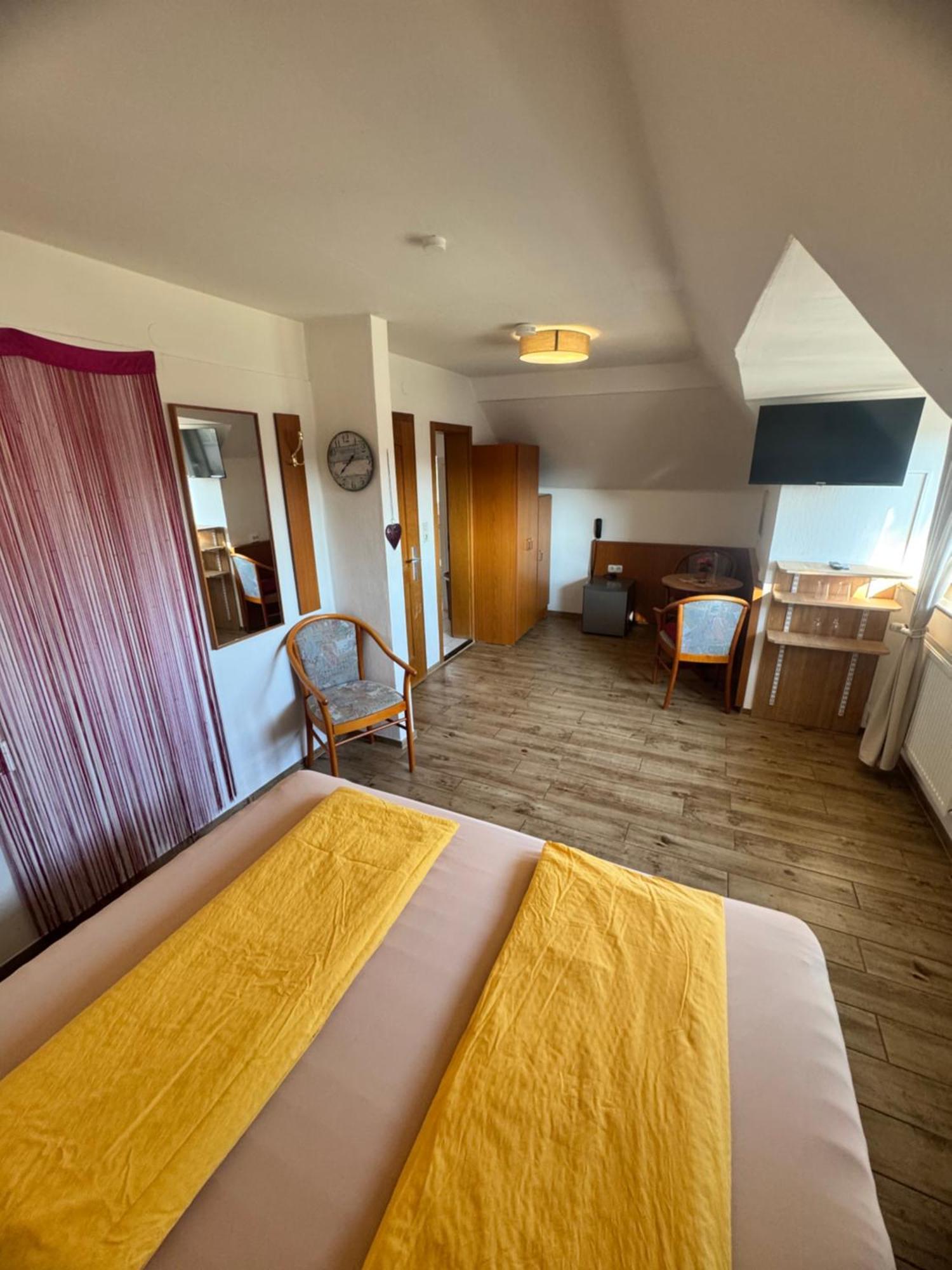 Hotel-Heilsberg กอทท์มาดิงเกน ภายนอก รูปภาพ
