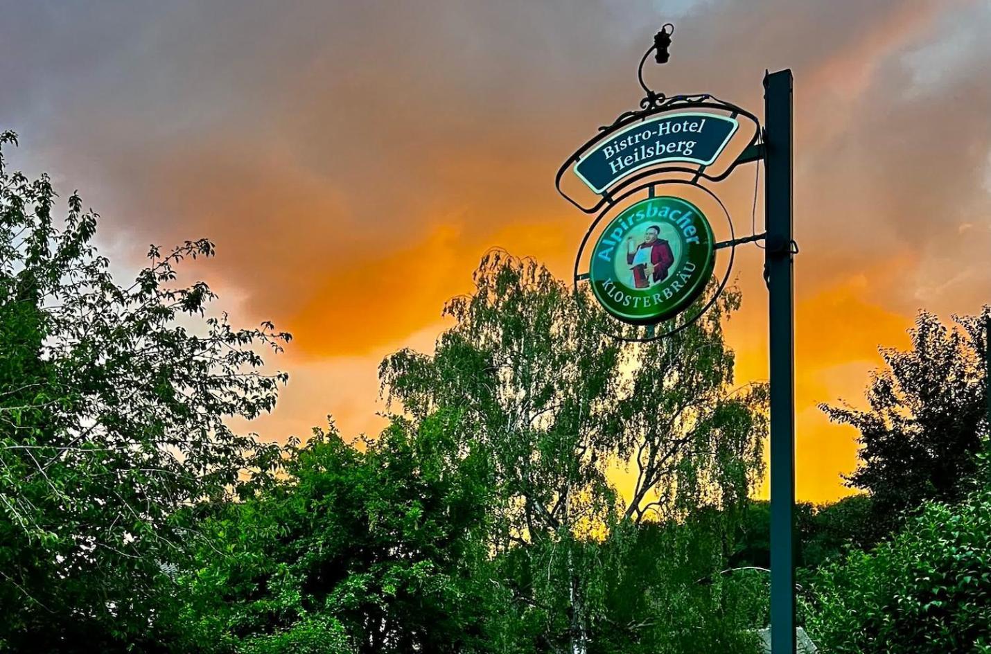 Hotel-Heilsberg กอทท์มาดิงเกน ภายนอก รูปภาพ