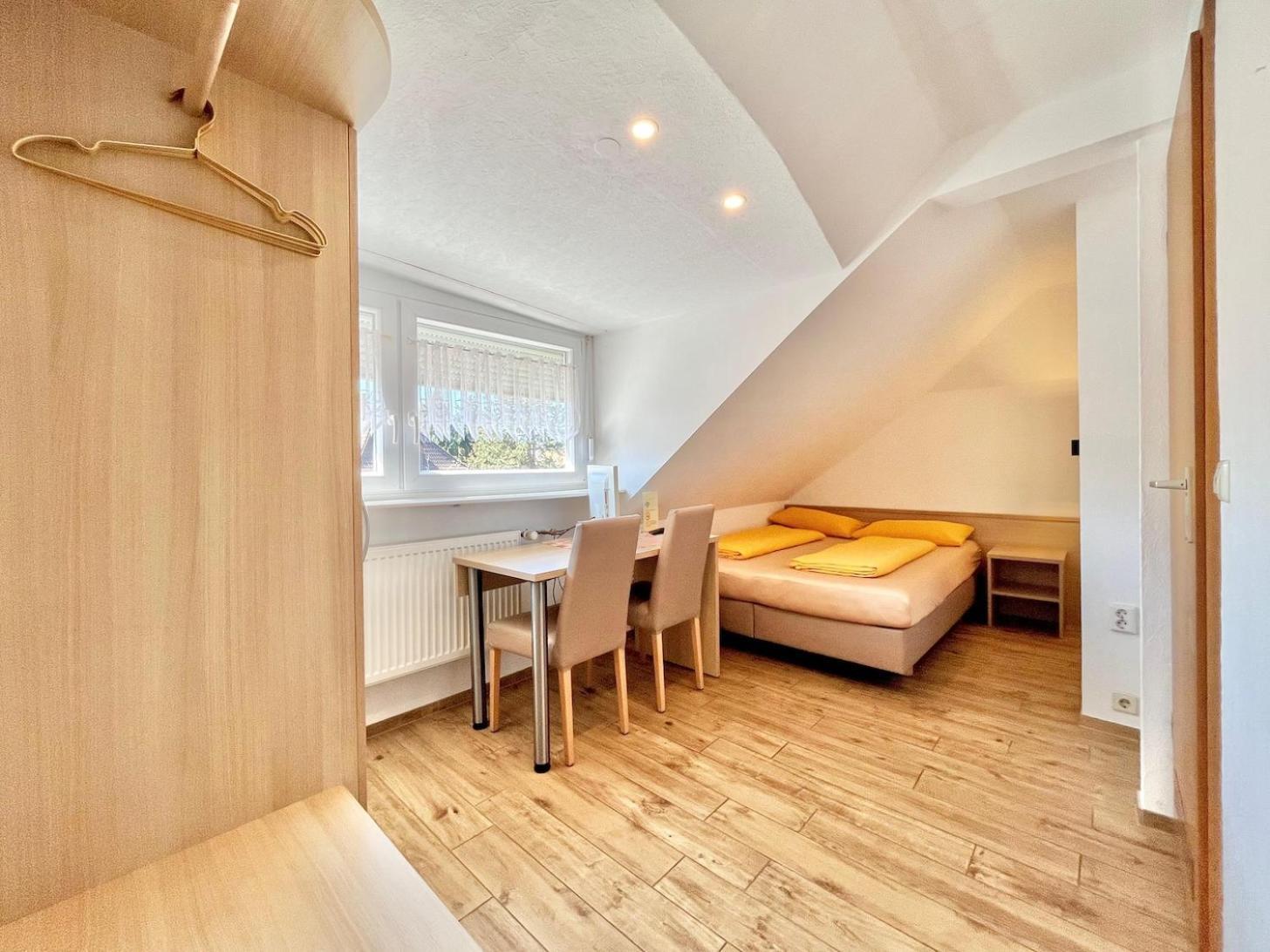 Hotel-Heilsberg กอทท์มาดิงเกน ภายนอก รูปภาพ