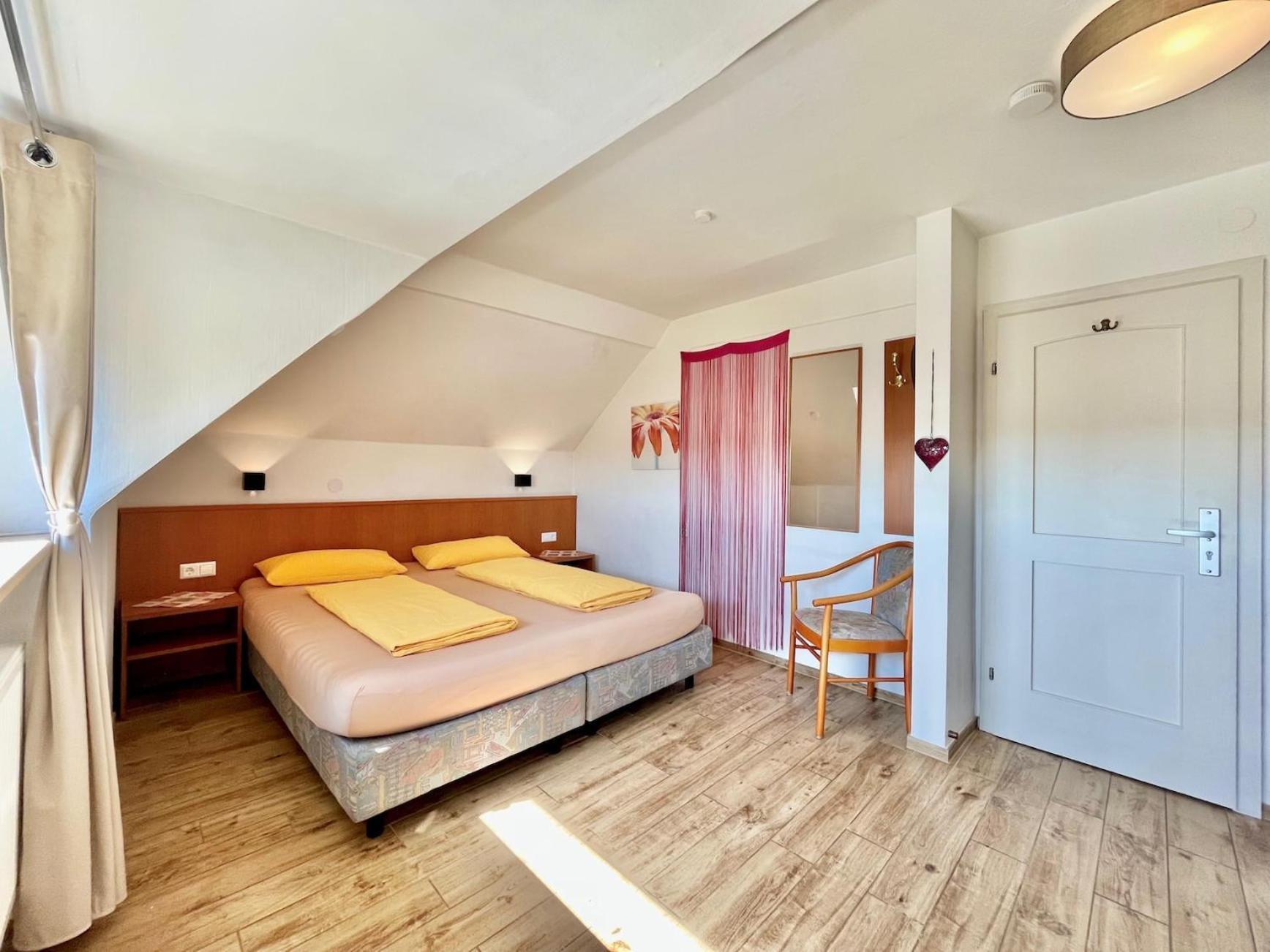 Hotel-Heilsberg กอทท์มาดิงเกน ภายนอก รูปภาพ