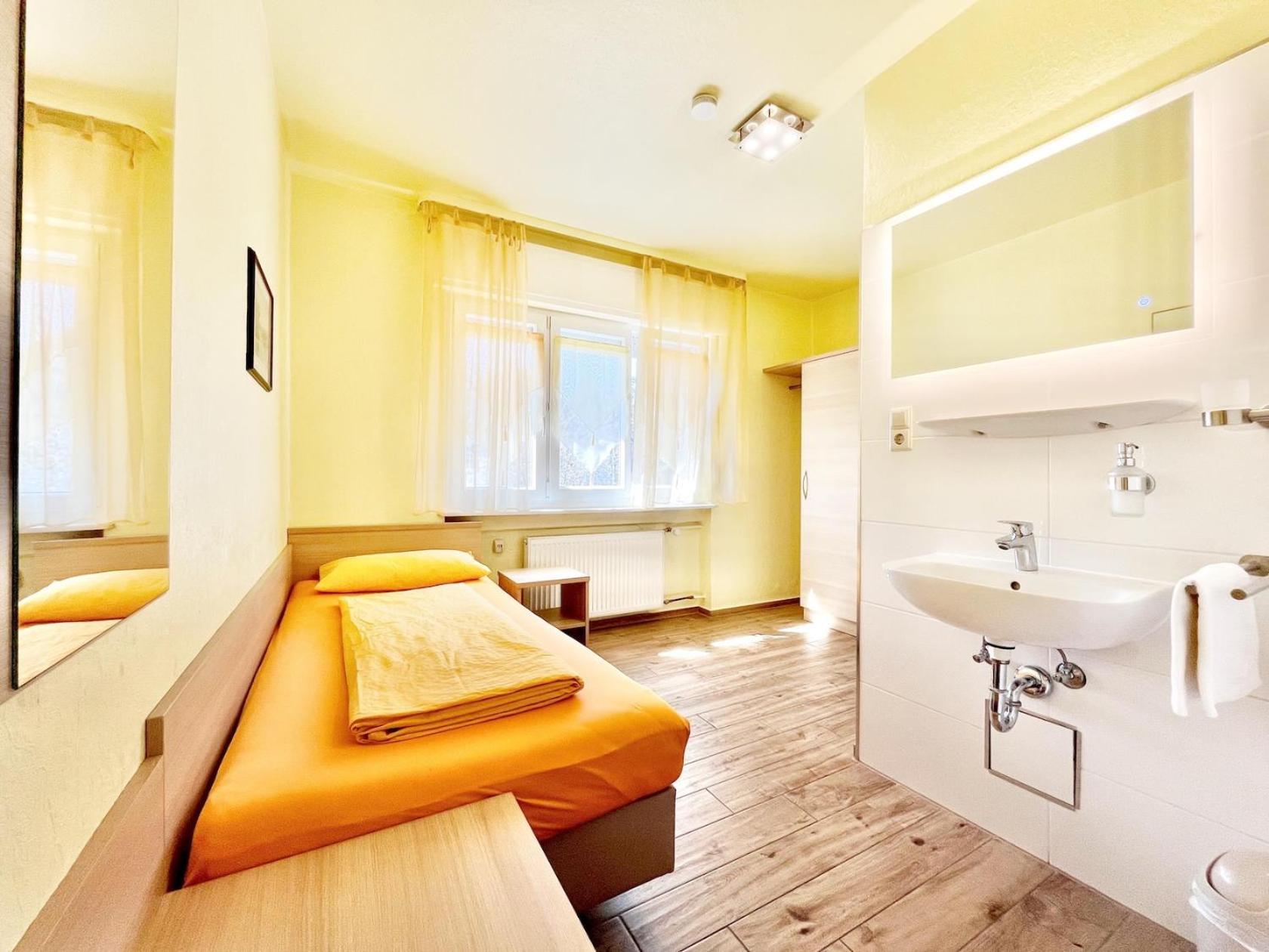 Hotel-Heilsberg กอทท์มาดิงเกน ภายนอก รูปภาพ