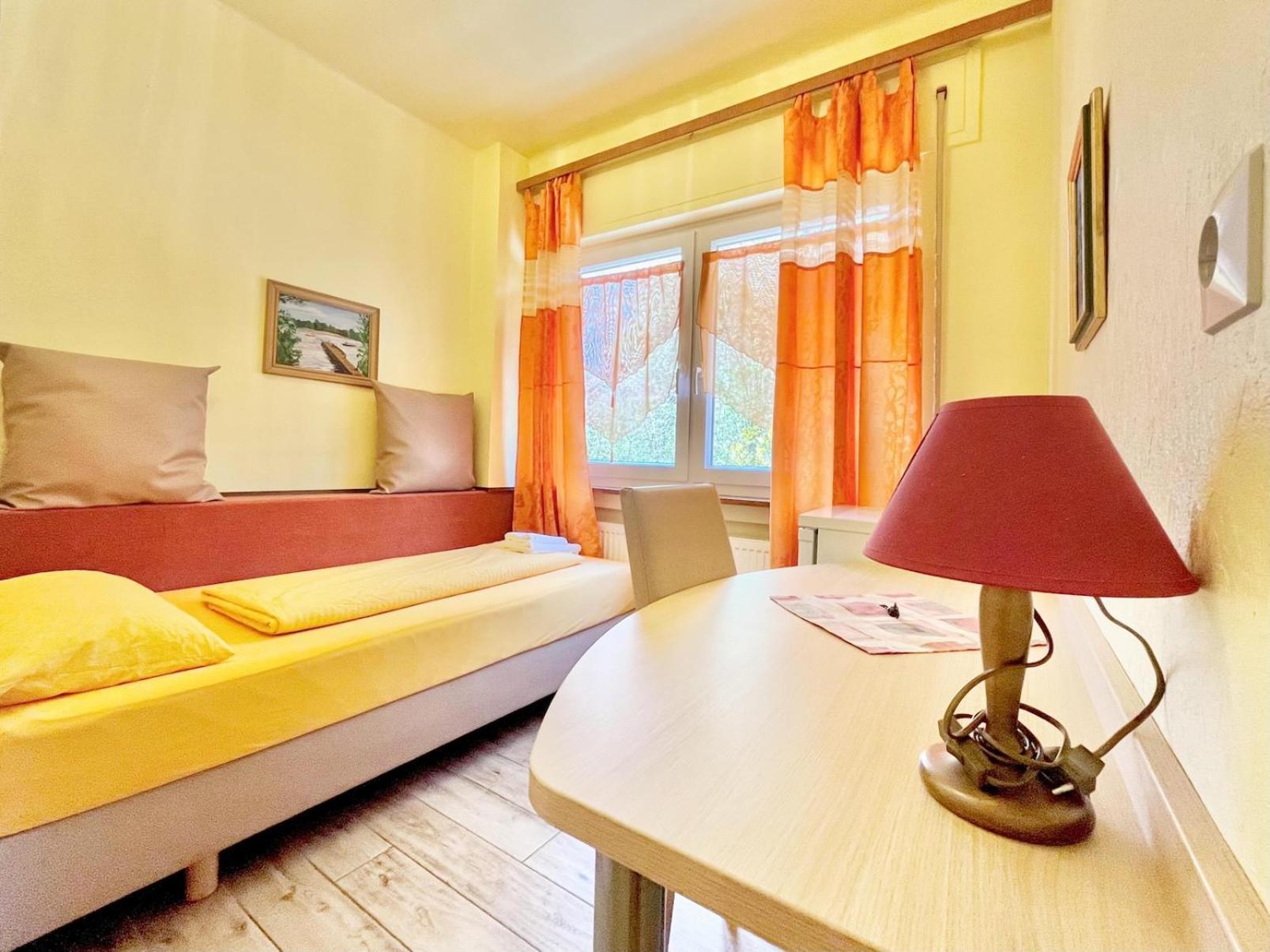 Hotel-Heilsberg กอทท์มาดิงเกน ภายนอก รูปภาพ