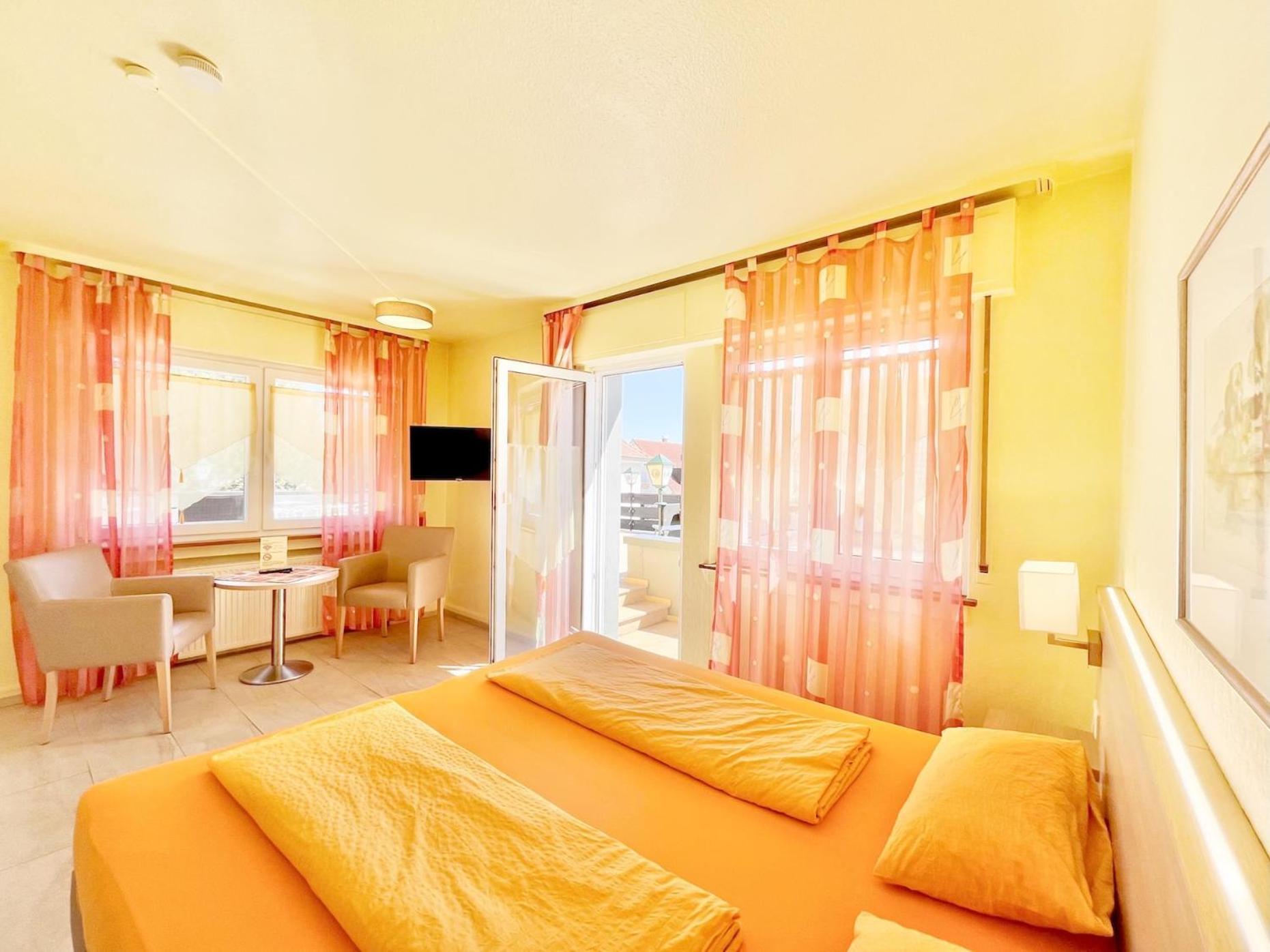 Hotel-Heilsberg กอทท์มาดิงเกน ภายนอก รูปภาพ